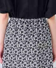 K2HGD24054 a.v.v(アー・ヴェ・ヴェ) ソフトマーメイドサテンスカート【マシンウォッシャブル】 ブラック