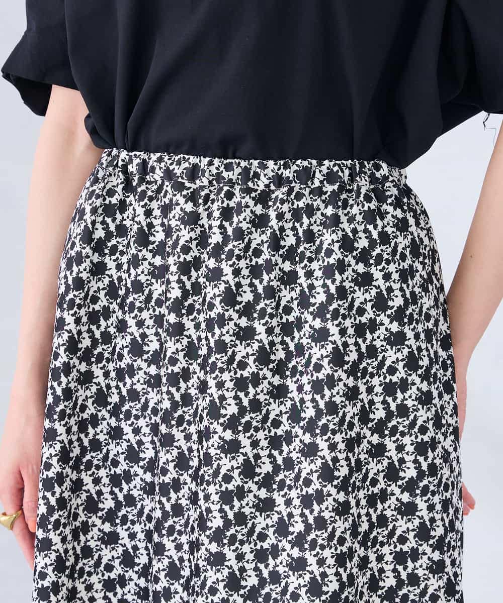 K2HGD24054 a.v.v(アー・ヴェ・ヴェ) ソフトマーメイドサテンスカート【マシンウォッシャブル】 ブラック