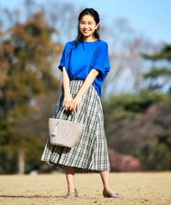 K2HGD26059 a.v.v(アー・ヴェ・ヴェ) 【洗える】メモリーチェックタフタスカート アイボリー