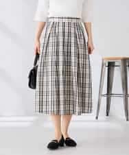 K2HGD26059 a.v.v(アー・ヴェ・ヴェ) 【洗える】メモリーチェックタフタスカート アイボリー