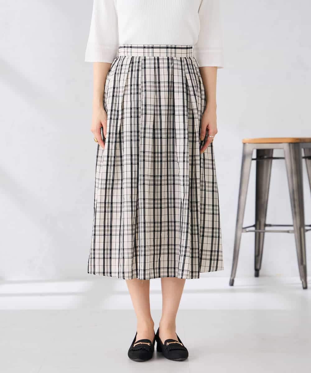 K2HGD26059 a.v.v(アー・ヴェ・ヴェ) 【洗える】メモリーチェックタフタスカート アイボリー