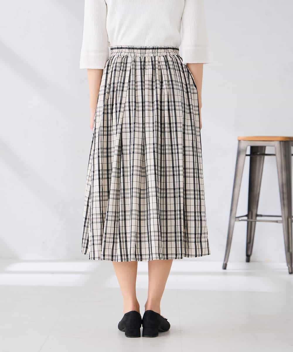 K2HGD26059 a.v.v(アー・ヴェ・ヴェ) 【洗える】メモリーチェックタフタスカート アイボリー