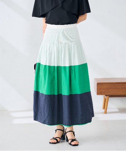 K2HGD38059 a.v.v 【雑誌InRed(宝島社)5月号掲載】2WAYリバーシブルシャーリングフレアスカート