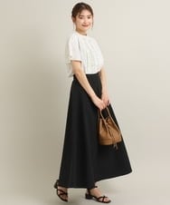 K2HGS12059 a.v.v(アー・ヴェ・ヴェ) ライトタフタサーキュラースカート ブラック