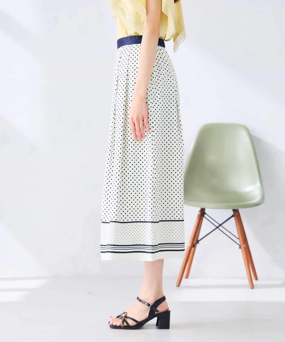 K2HHD33059 a.v.v(アー・ヴェ・ヴェ) 【洗える】パネル切替ドットスカート ホワイト