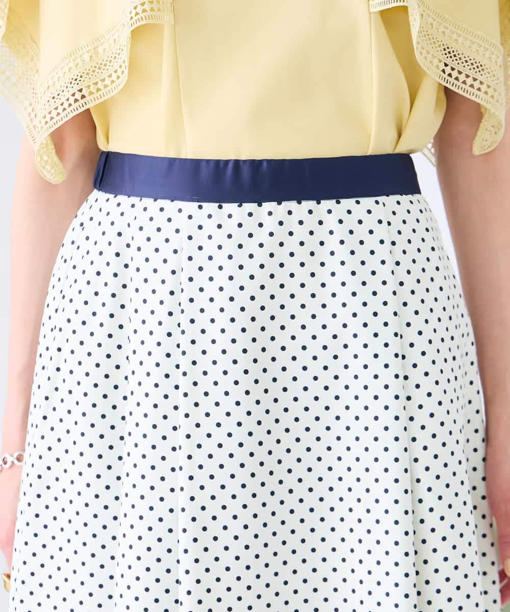 K2HHD33059 a.v.v(アー・ヴェ・ヴェ) 【洗える】パネル切替ドットスカート ホワイト