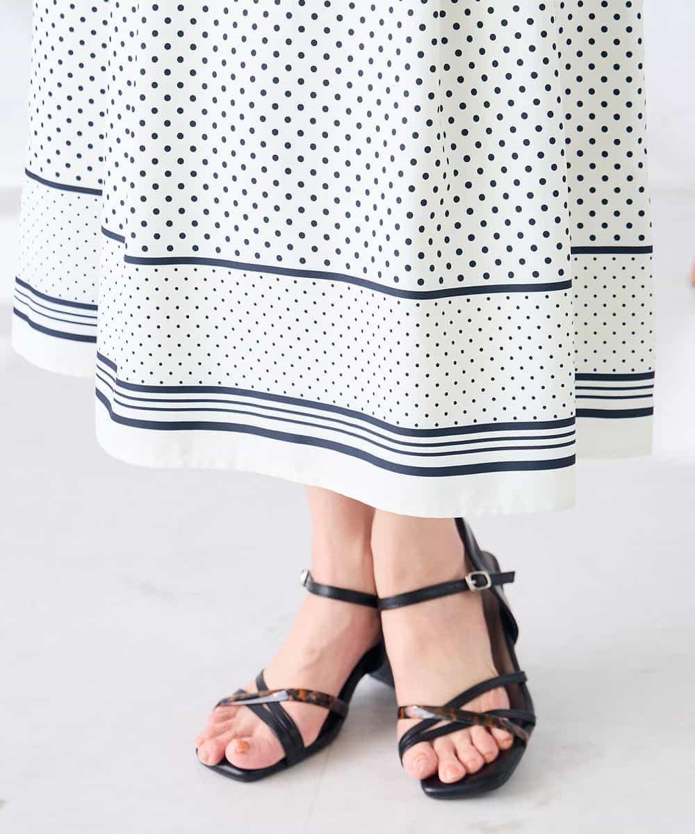 K2HHD33059 a.v.v(アー・ヴェ・ヴェ) 【洗える】パネル切替ドットスカート ホワイト