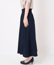 K2HHV27055 a.v.v(アー・ヴェ・ヴェ) 【洗える】タックフレアスカート ネイビー