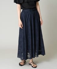 K2HHV28059 a.v.v(アー・ヴェ・ヴェ) 花柄メッシュスカート ネイビー