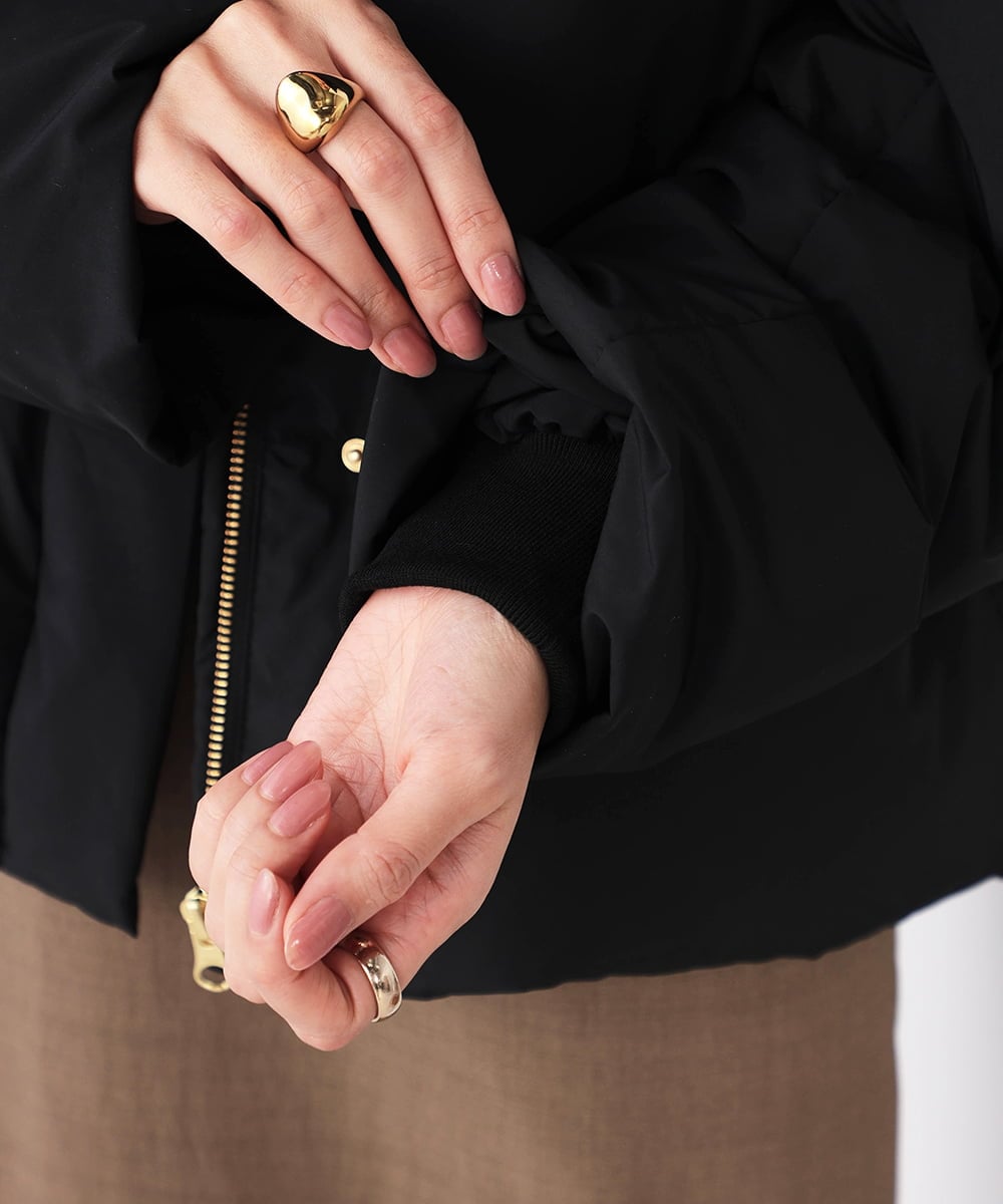 K2JAD10159 a.v.v(アー・ヴェ・ヴェ) 【2WAY/雑誌InRed(宝島社)1月・2月合併号掲載】スタンドネックショートダウンジャケット アイボリー