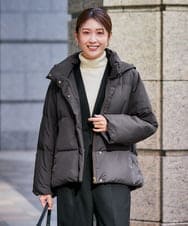 K2JAD10159 a.v.v(アー・ヴェ・ヴェ) 【2WAY/雑誌InRed(宝島社)1月・2月合併号掲載】スタンドネックショートダウンジャケット アイボリー