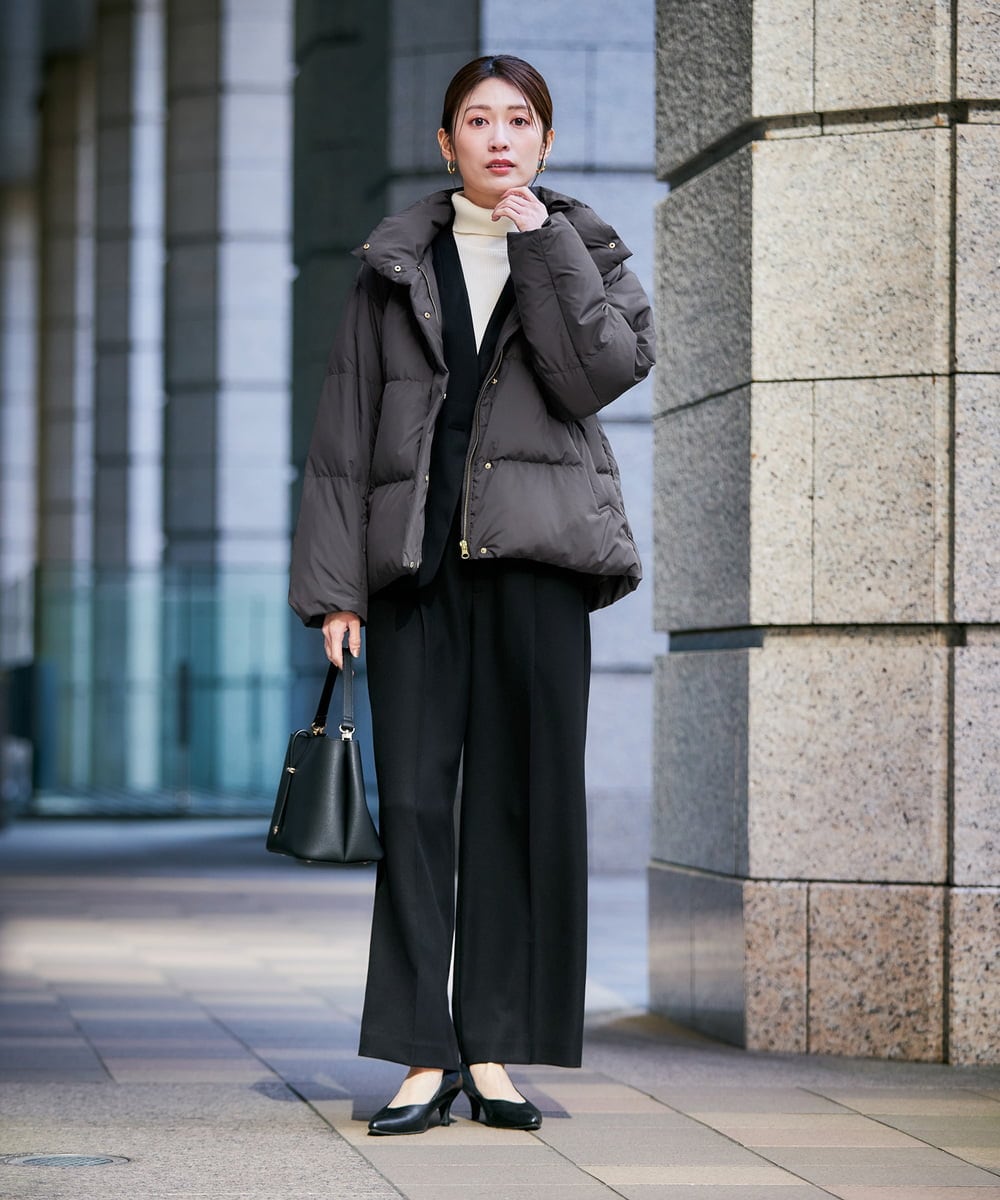 K2JAD10159 a.v.v(アー・ヴェ・ヴェ) 【2WAY/雑誌InRed(宝島社)1月・2月合併号掲載】スタンドネックショートダウンジャケット アイボリー