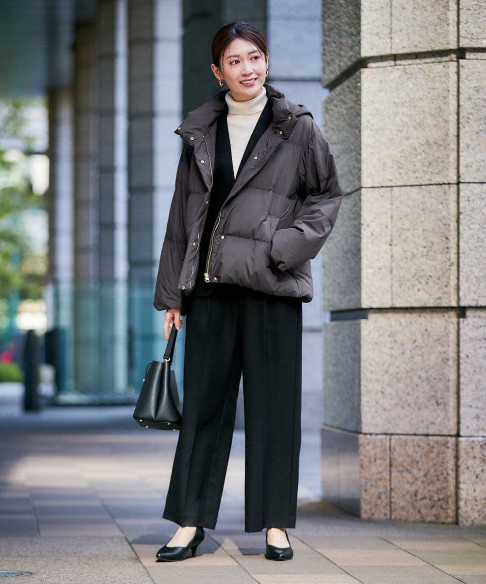 K2JAD10159 a.v.v(アー・ヴェ・ヴェ) 【2WAY/雑誌InRed(宝島社)1月・2月合併号掲載】スタンドネックショートダウンジャケット アイボリー