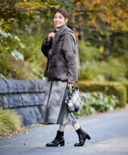 K2JAD10159 a.v.v(アー・ヴェ・ヴェ) 【2WAY/雑誌InRed(宝島社)1月・2月合併号掲載】スタンドネックショートダウンジャケット アイボリー