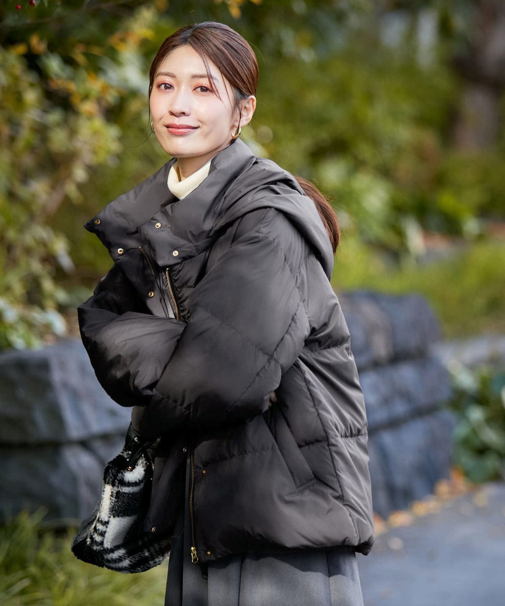 K2JAD10159 a.v.v(アー・ヴェ・ヴェ) 【2WAY/雑誌InRed(宝島社)1月・2月合併号掲載】スタンドネックショートダウンジャケット アイボリー