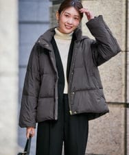 K2JAD10159 a.v.v(アー・ヴェ・ヴェ) 【2WAY/雑誌InRed(宝島社)1月・2月合併号掲載】スタンドネックショートダウンジャケット ダークグレー