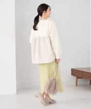 K2JDD08099 a.v.v(アー・ヴェ・ヴェ) 異素材切り替えノーカラーブルゾン アイボリー