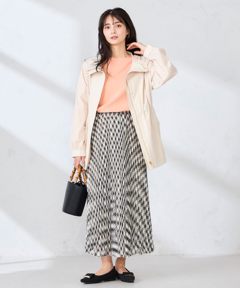 K2JED01089 a.v.v(アー・ヴェ・ヴェ) 【雑誌InRed(宝島社)4月号掲載】微撥水マウンテンパーカー ライトカーキ