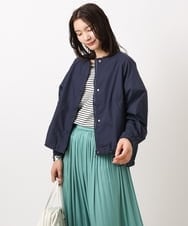 K2JGS13099 a.v.v(アー・ヴェ・ヴェ) 撥水テントラインショートブルゾン アイボリー