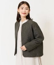 K2JJV05109 a.v.v(アー・ヴェ・ヴェ) キルトジャガードノーカラーブルゾン カーキ