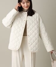 K2JLS19089 a.v.v(アー・ヴェ・ヴェ) ノーカラーキルトジャケット アイボリー