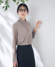 K2KAD05029 a.v.v(アー・ヴェ・ヴェ) シアーストレッチハイネックトップス モカ