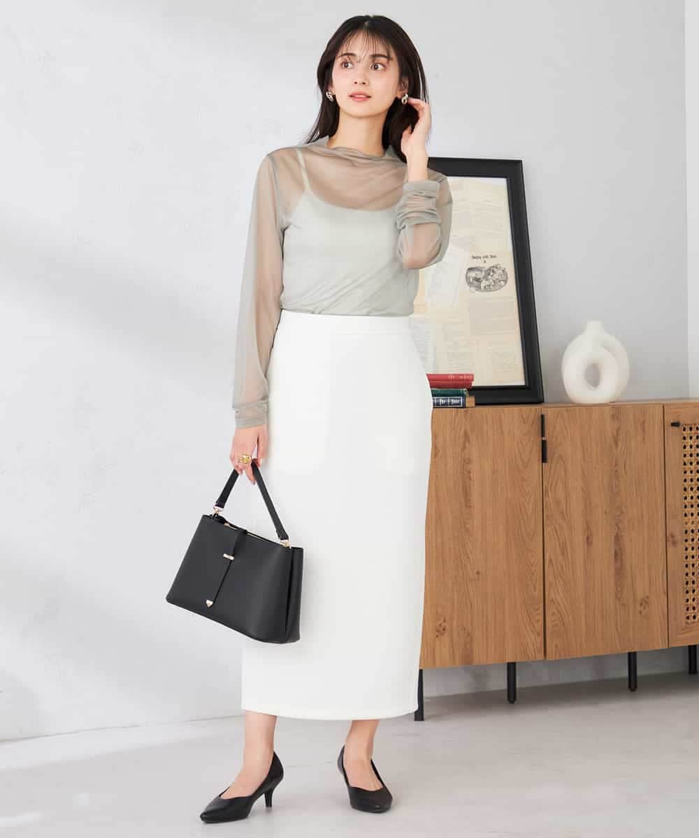 K2KED07029 a.v.v(アー・ヴェ・ヴェ) シャイニーシアーハイネックカットソー アイボリー