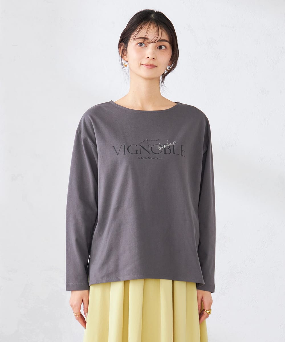 K2KED15034 a.v.v(アー・ヴェ・ヴェ) 【コットン100%】ロゴアソートロンT ダークグレー（箔プリント）