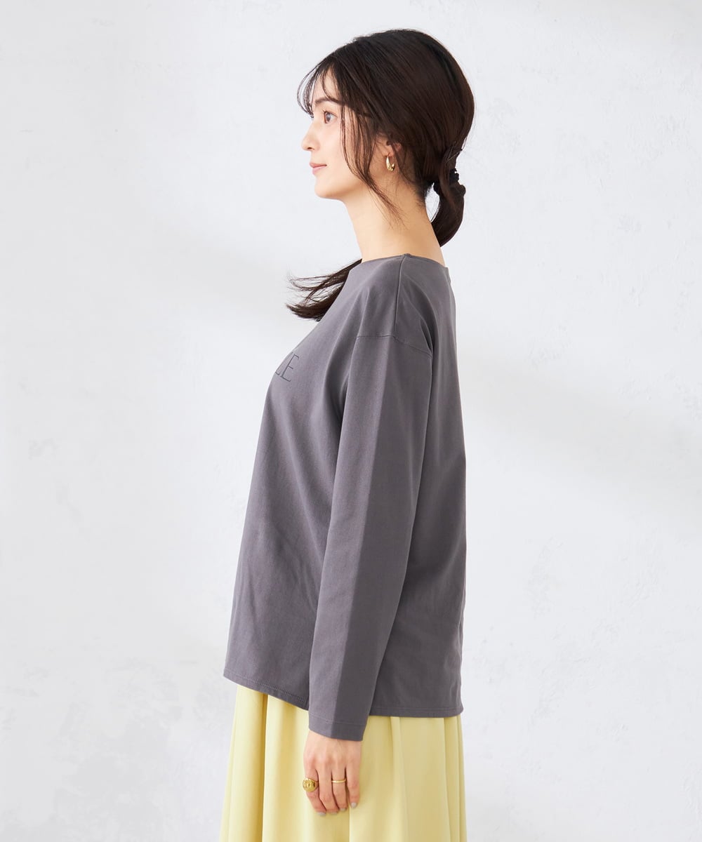 K2KED15034 a.v.v(アー・ヴェ・ヴェ) 【コットン100%】ロゴアソートロンT ダークグレー（箔プリント）