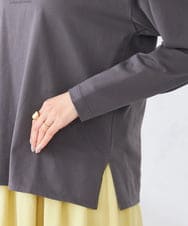 K2KED15034 a.v.v(アー・ヴェ・ヴェ) 【コットン100%】ロゴアソートロンT ダークグレー（箔プリント）