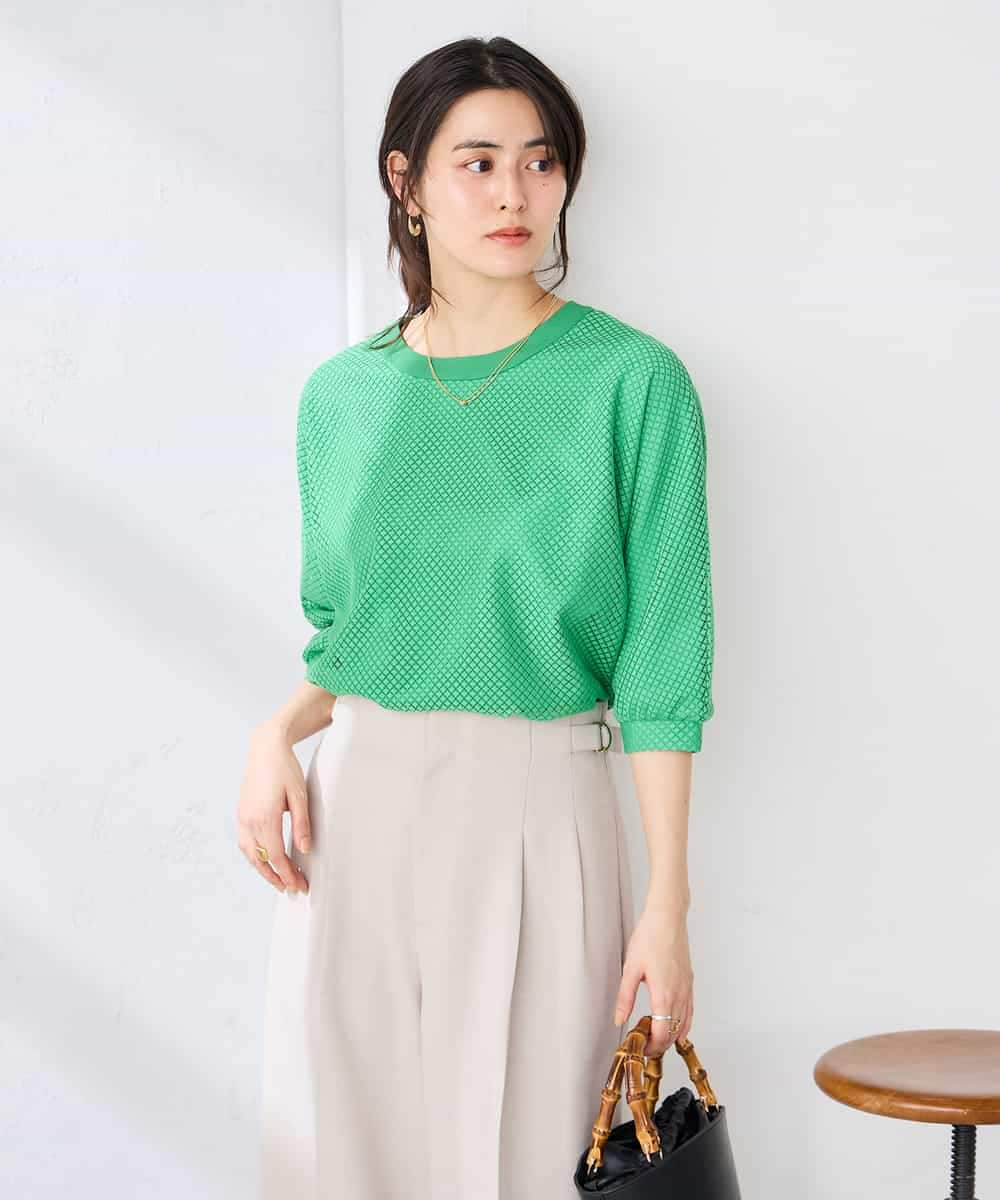 K2KGD31044 a.v.v(アー・ヴェ・ヴェ) 幾何レースドルマンカットソー グリーン