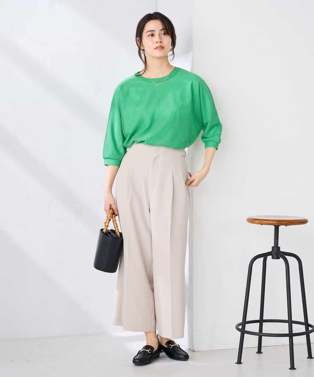 K2KGD31044 a.v.v(アー・ヴェ・ヴェ) 幾何レースドルマンカットソー グリーン