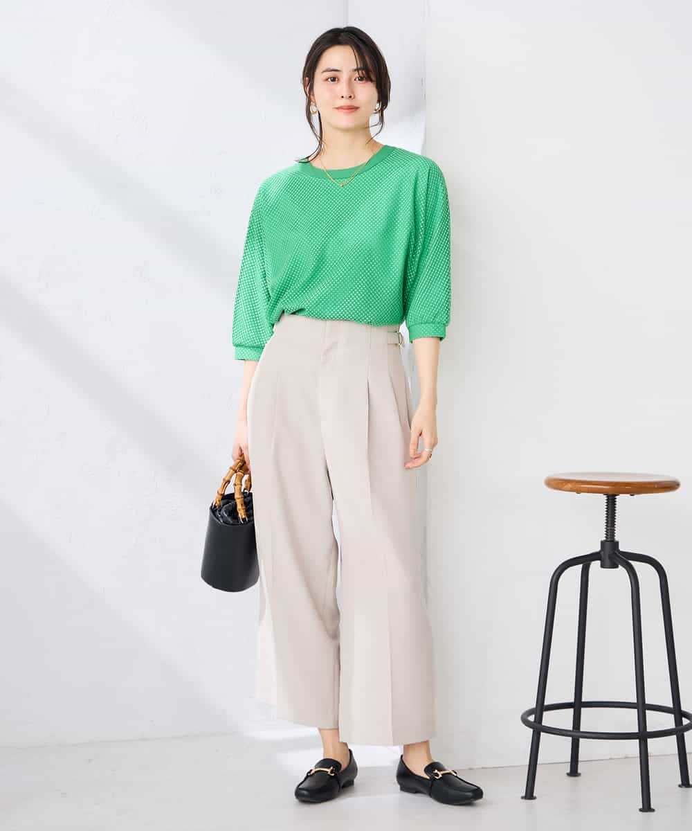 K2KGD31044 a.v.v(アー・ヴェ・ヴェ) 幾何レースドルマンカットソー グリーン