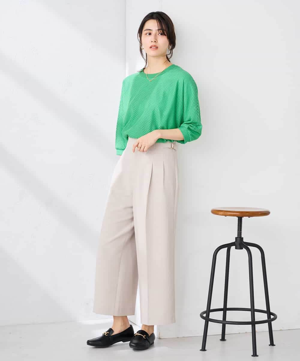 K2KGD31044 a.v.v(アー・ヴェ・ヴェ) 幾何レースドルマンカットソー グリーン