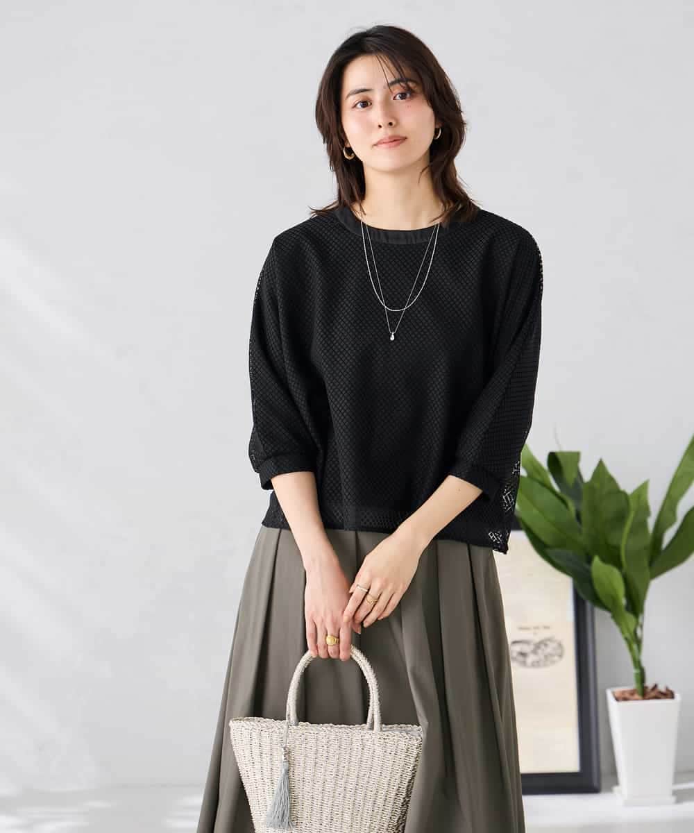 K2KGD31044 a.v.v(アー・ヴェ・ヴェ) 幾何レースドルマンカットソー ブラック