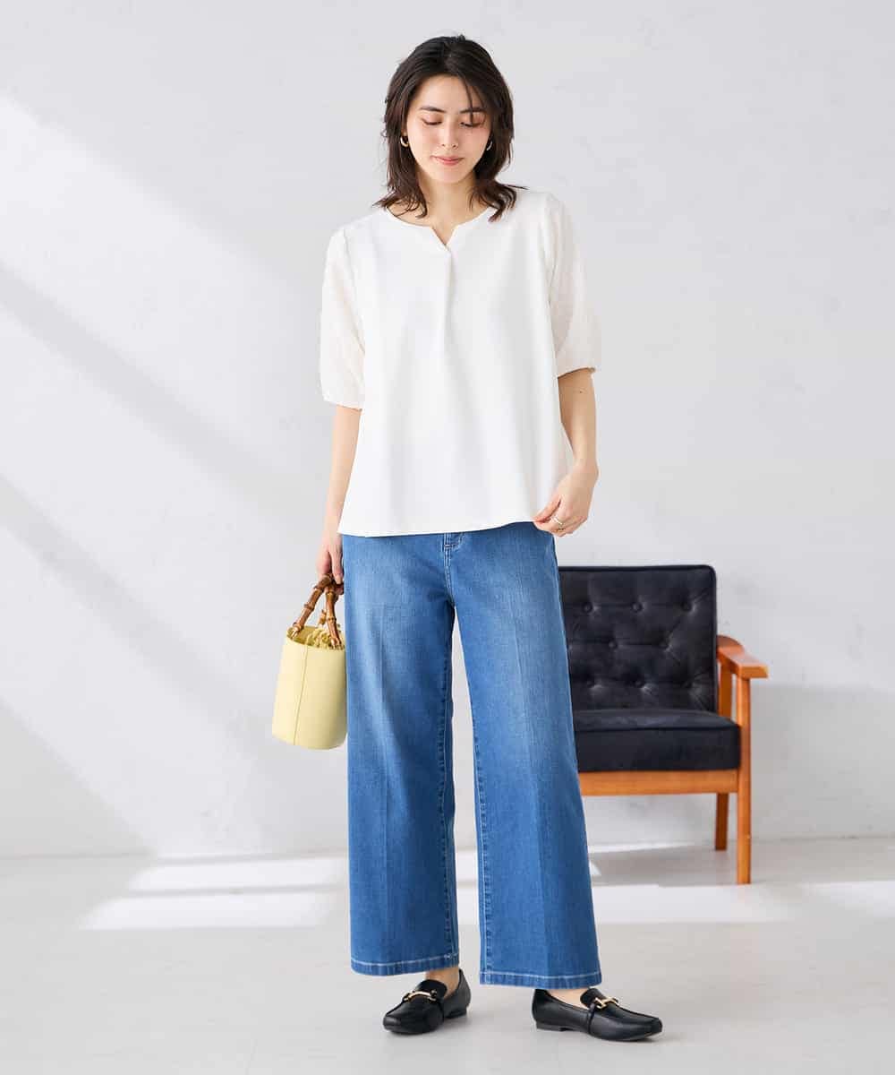 K2KGD32044 a.v.v(アー・ヴェ・ヴェ) レースジャガードスリーブトップス ネイビー