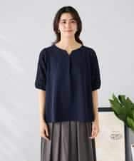 K2KGD32044 a.v.v(アー・ヴェ・ヴェ) レースジャガードスリーブトップス ネイビー