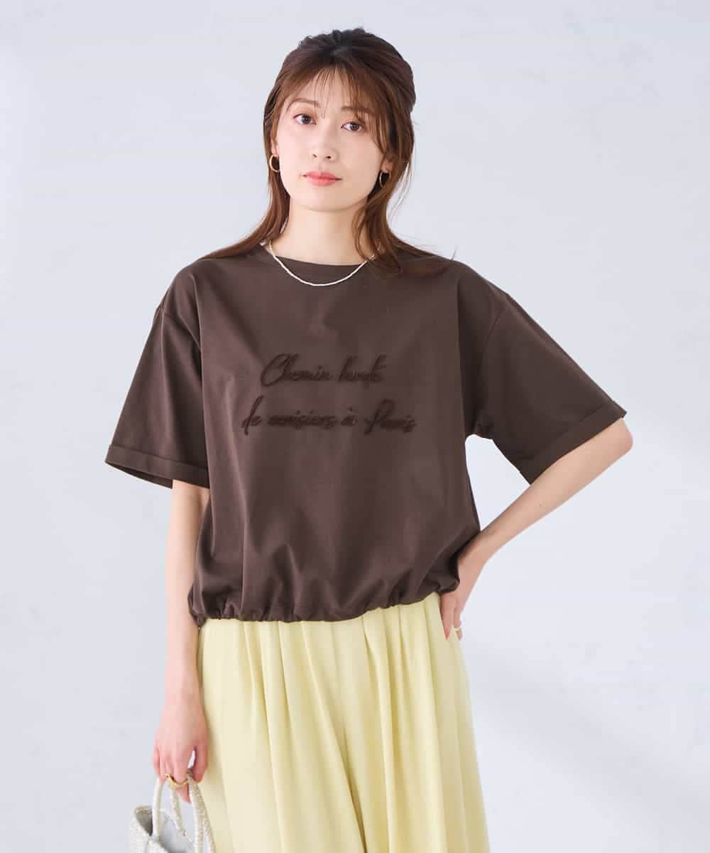 K2KGD38035 a.v.v(アー・ヴェ・ヴェ) 裾ドロストロゴTシャツ ホワイト