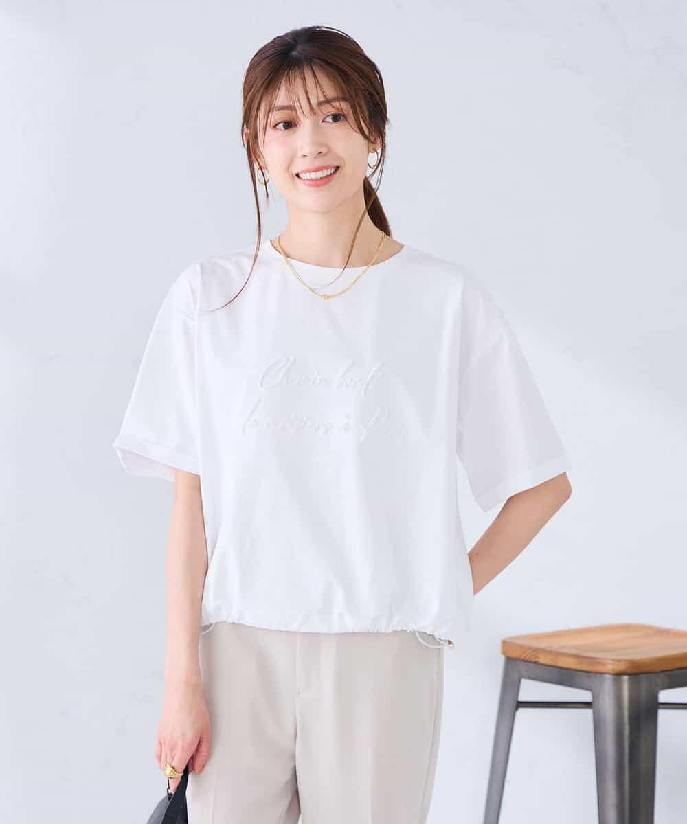 K2KGD38035 a.v.v(アー・ヴェ・ヴェ) 裾ドロストロゴTシャツ ホワイト