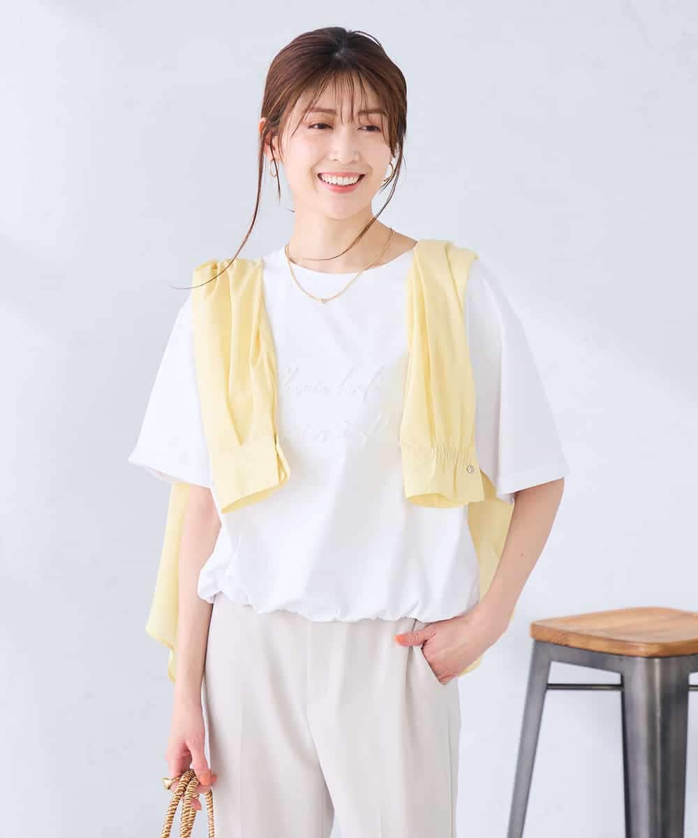K2KGD38035 a.v.v(アー・ヴェ・ヴェ) 裾ドロストロゴTシャツ ホワイト