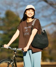 K2KGD39035 a.v.v(アー・ヴェ・ヴェ) ゆるプリントTシャツ ダークグレー（ロゴ）