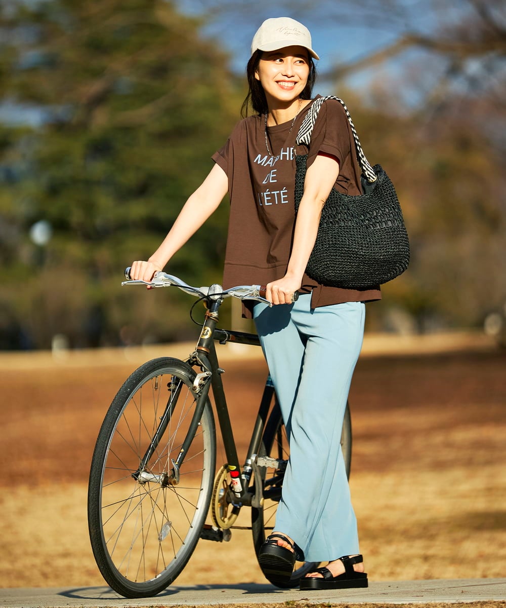 K2KGD39035 a.v.v(アー・ヴェ・ヴェ) ゆるプリントTシャツ ダークグレー（ロゴ）