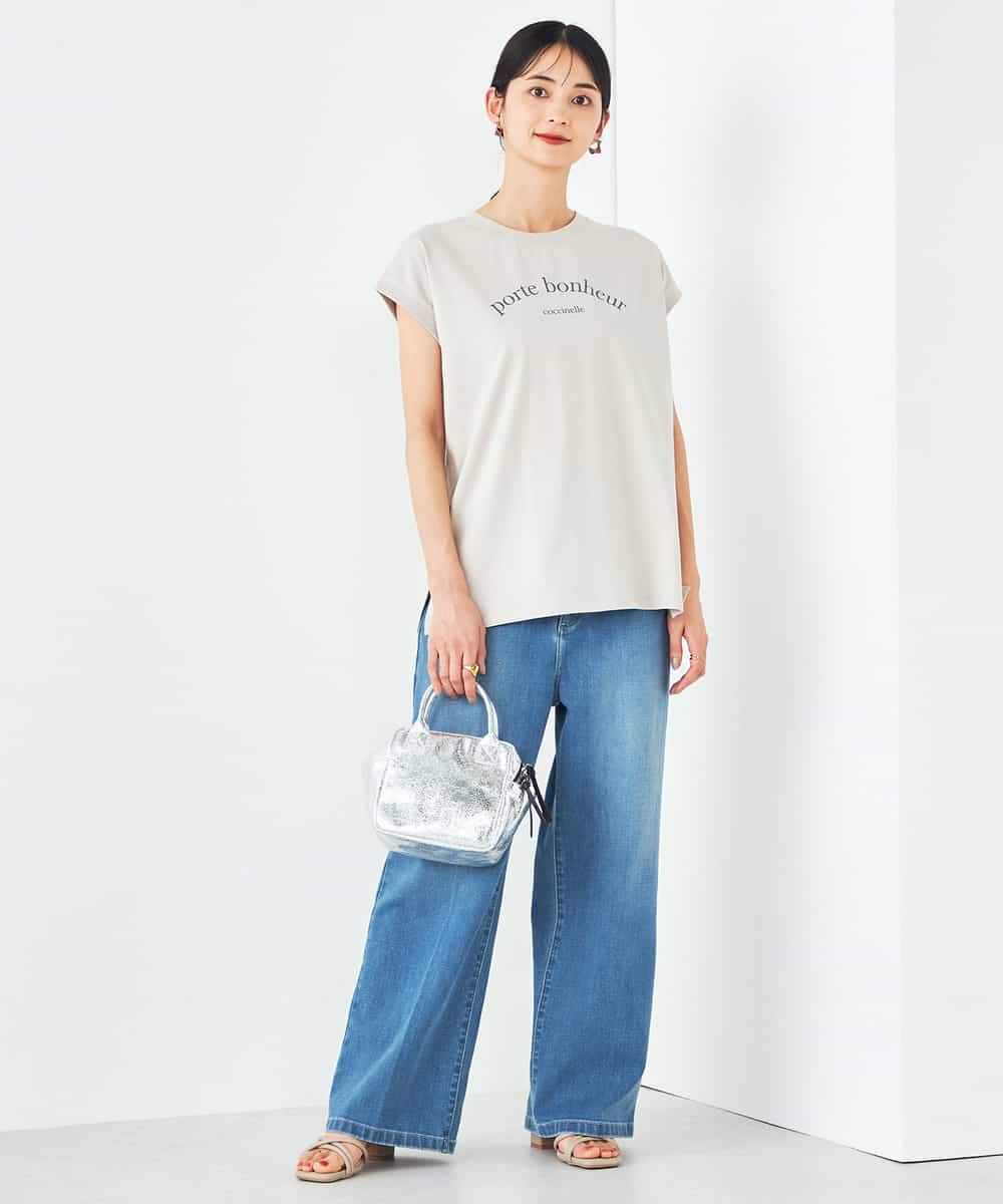 K2KHA46034 a.v.v(アー・ヴェ・ヴェ) 【コットン100%】フレンチスリーブロゴTシャツ グレージュ