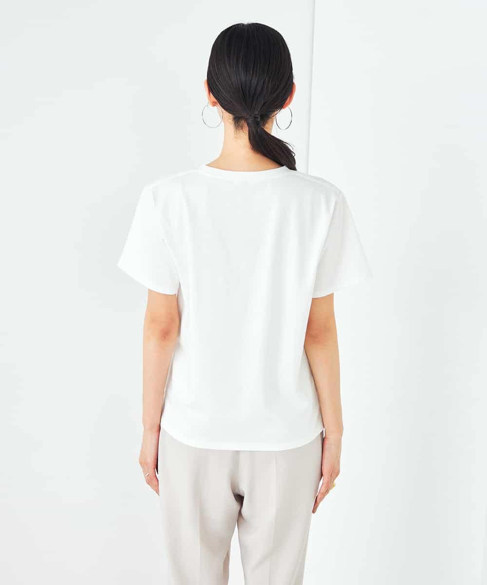 K2KHA54034 a.v.v(アー・ヴェ・ヴェ) 【コットン100%】コンパクト刺繍ロゴTシャツ グレージュ