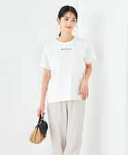 K2KHA54034 a.v.v(アー・ヴェ・ヴェ) 【コットン100%】コンパクト刺繍ロゴTシャツ ホワイト