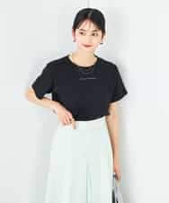 K2KHA54034 a.v.v(アー・ヴェ・ヴェ) 【コットン100%】コンパクト刺繍ロゴTシャツ ブラック