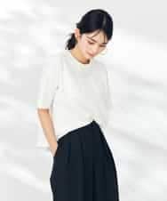 K2KHA56034 a.v.v(アー・ヴェ・ヴェ) エンボスロゴクロップドTシャツ グレージュ