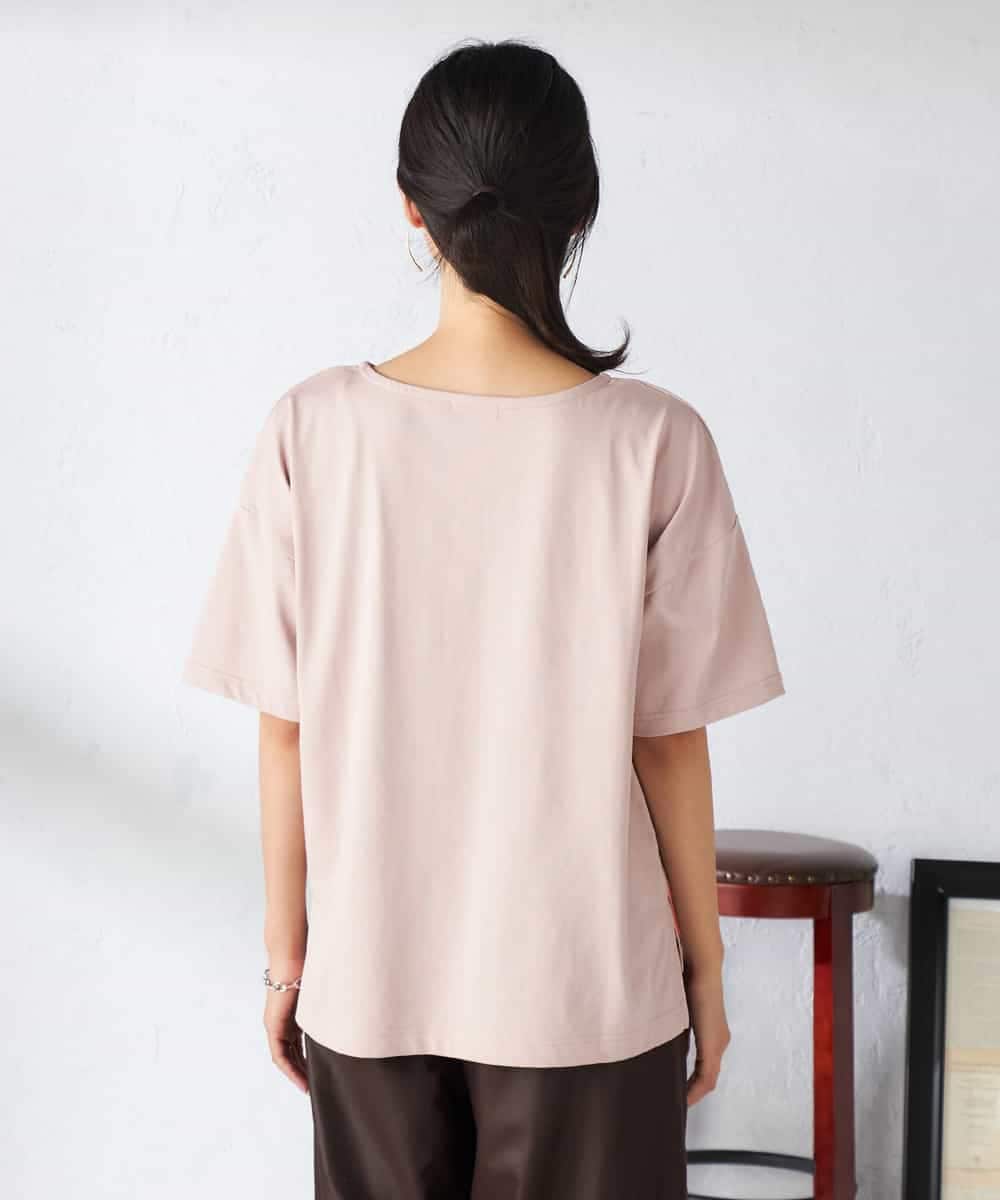 K2KHA68034 a.v.v(アー・ヴェ・ヴェ) 【接触冷感/UVカット】ボートネックロゴTシャツ ピンク