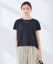 K2KHD45035 a.v.v(アー・ヴェ・ヴェ) 【接触冷感/UVカット】バックタックエンボスロゴＴシャツ ベージュ