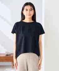 K2KHD45035 a.v.v(アー・ヴェ・ヴェ) 【接触冷感/UVカット】バックタックエンボスロゴＴシャツ ベージュ